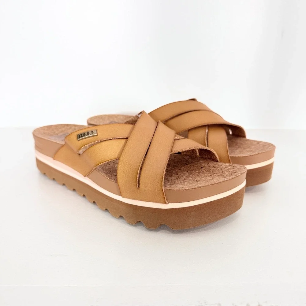 Reef Cushion Bloom Hi Sandals Sz 7 Tan Platform Slide Crisscross Boho Summer